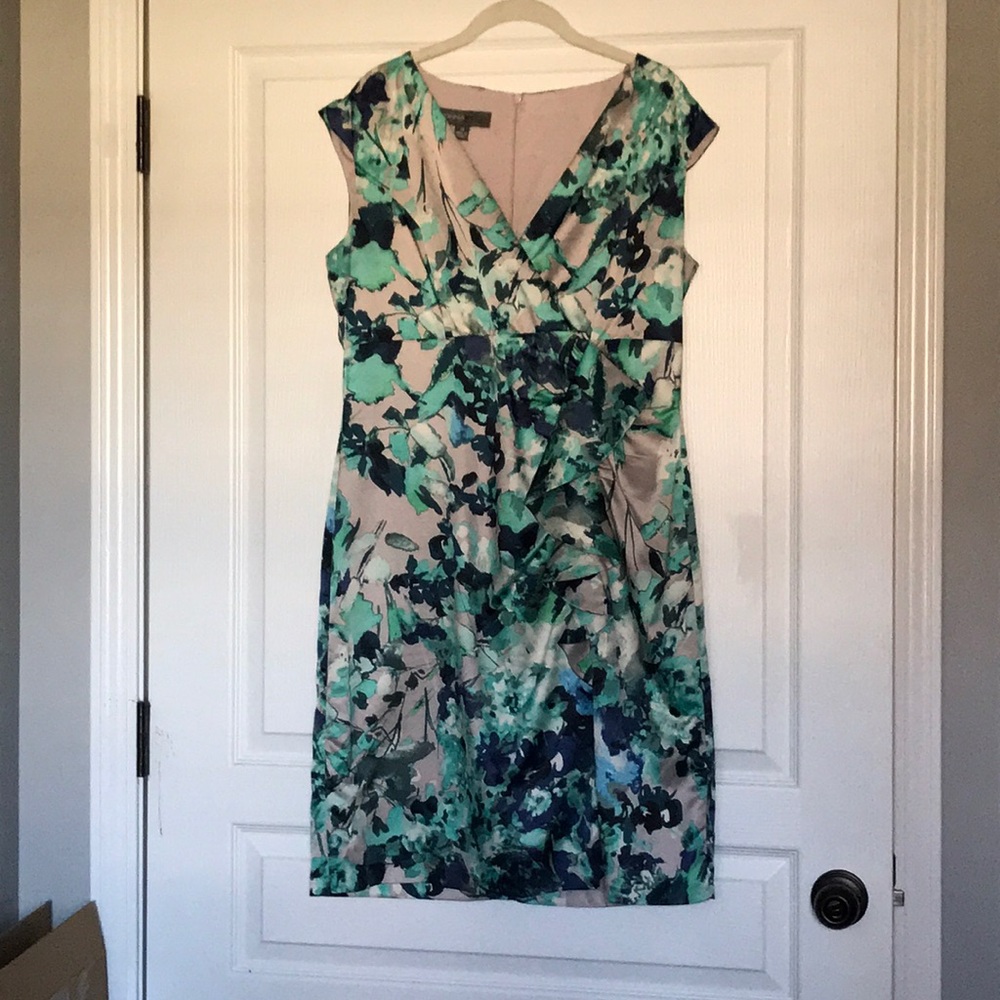 Floral pattern sleeveless dress GREAT for Easter!